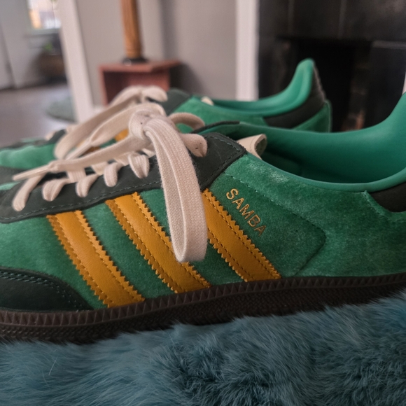 Adidas Sambas In Rare Colorway - Picture 3 of 6